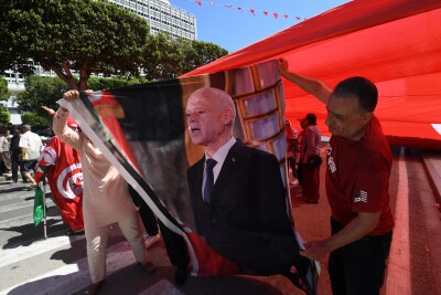 Tunisia's struggling economy puts democracy at risk, Democracy News Alliance study finds