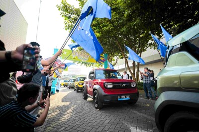 VinFast delivered 400 VF 3 to Indonesian dealers and customers within two months of launch