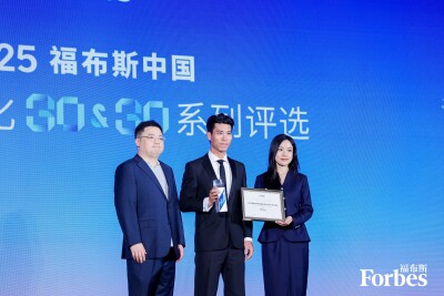 Singapore’s Leading Ergonomic Chair Brand Hinomi Recognized by Forbes