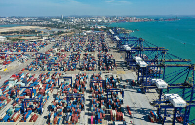 Hainan FTP's first month of island-wide special customs operations boosts economic vitality, sets global benchmark